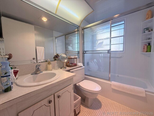 Building Photo - 52 Mansfield Dr