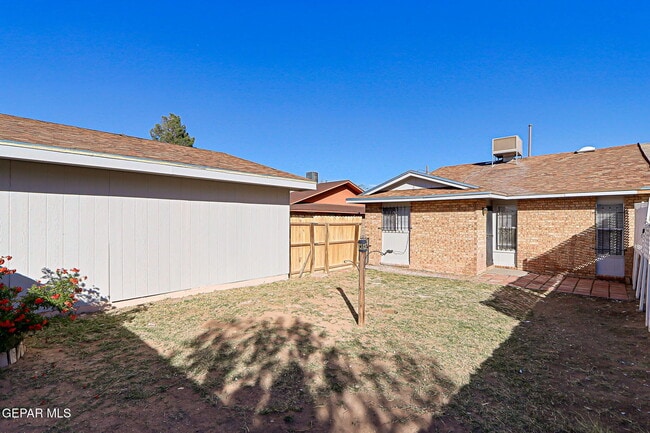 Building Photo - 3429 Risner Pl