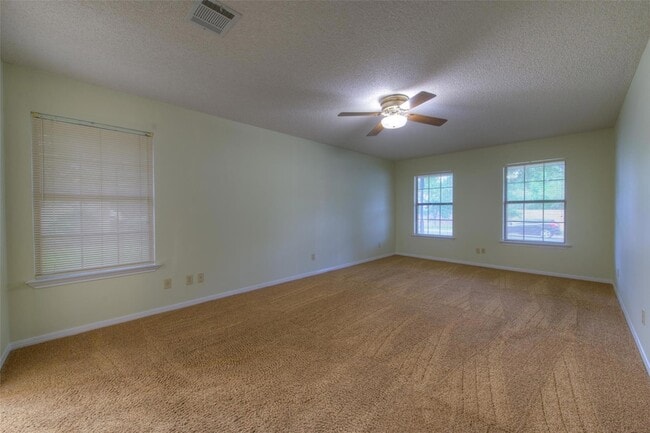 Building Photo - 2306 Alimony Cove