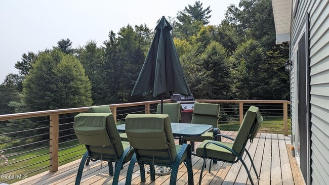 Building Photo - 134 Pickle Hill Rd