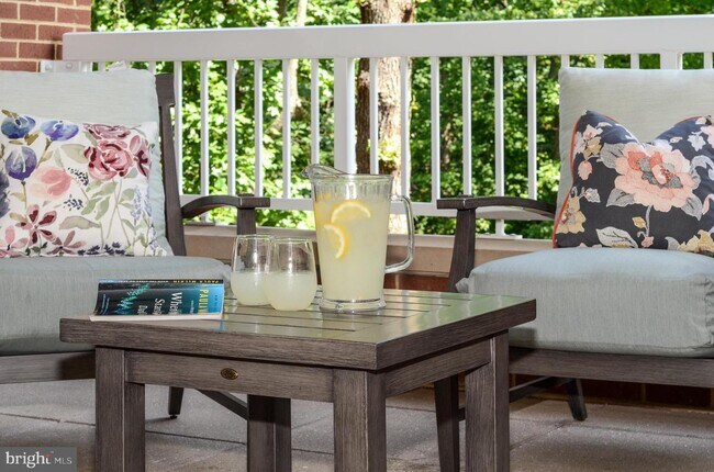 Building Photo - 2222 Colts Neck Rd