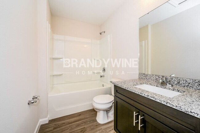 Building Photo - 509 Narnia Ct