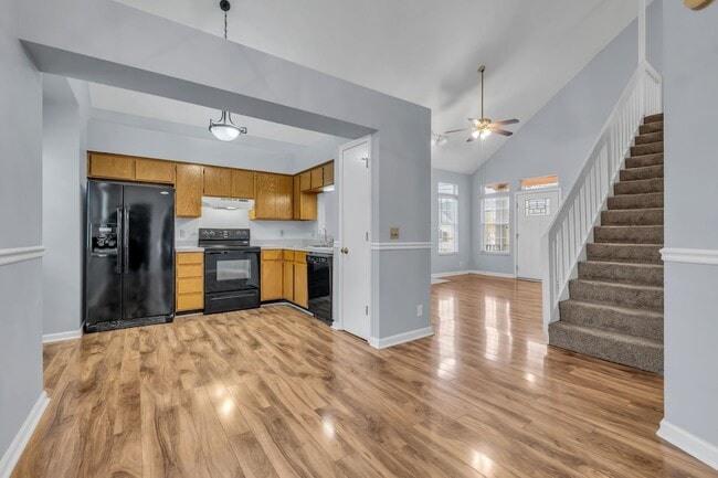 Building Photo - 5904 Colchester Dr