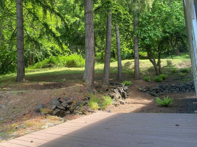 Building Photo - 3 bedroom 1.5 Bath Tandem Home!