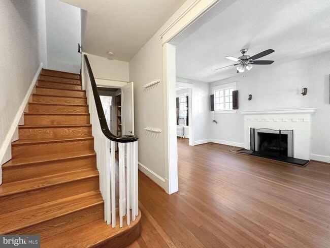Building Photo - 3822 Veazey St NW