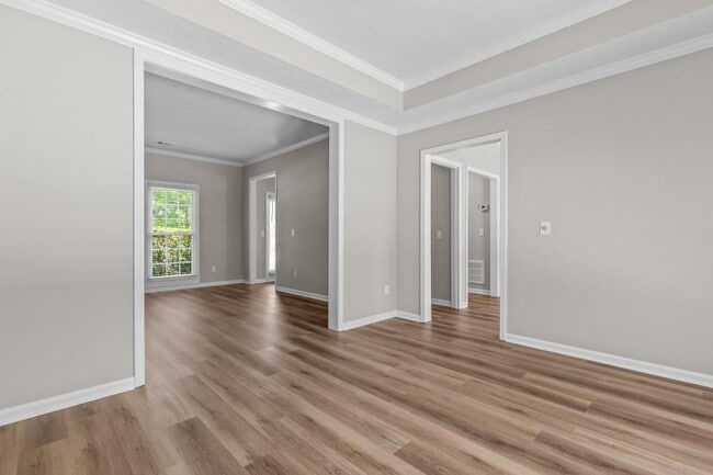 Building Photo - 4050 River Green Pkwy