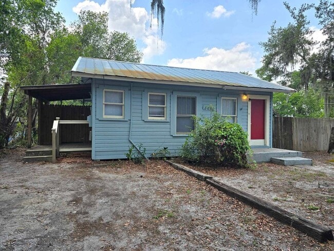 Building Photo - 2 Bed / 1 Bath Home for RENT!