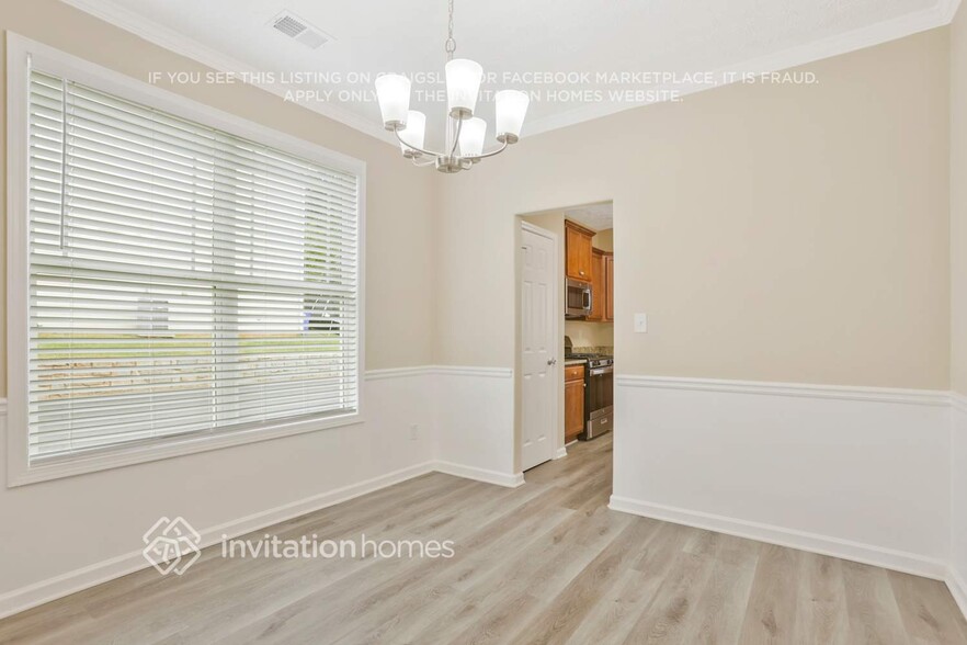 Building Photo - 110 Parkway Dr