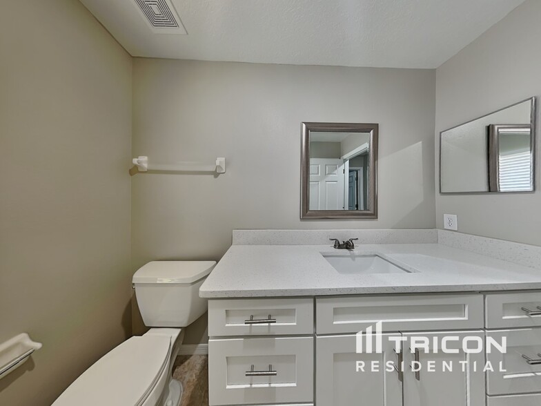 Building Photo - 2231 Cobblefield Cir