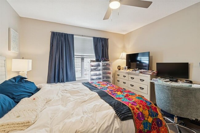 Building Photo - 5220 Brittany Dr S