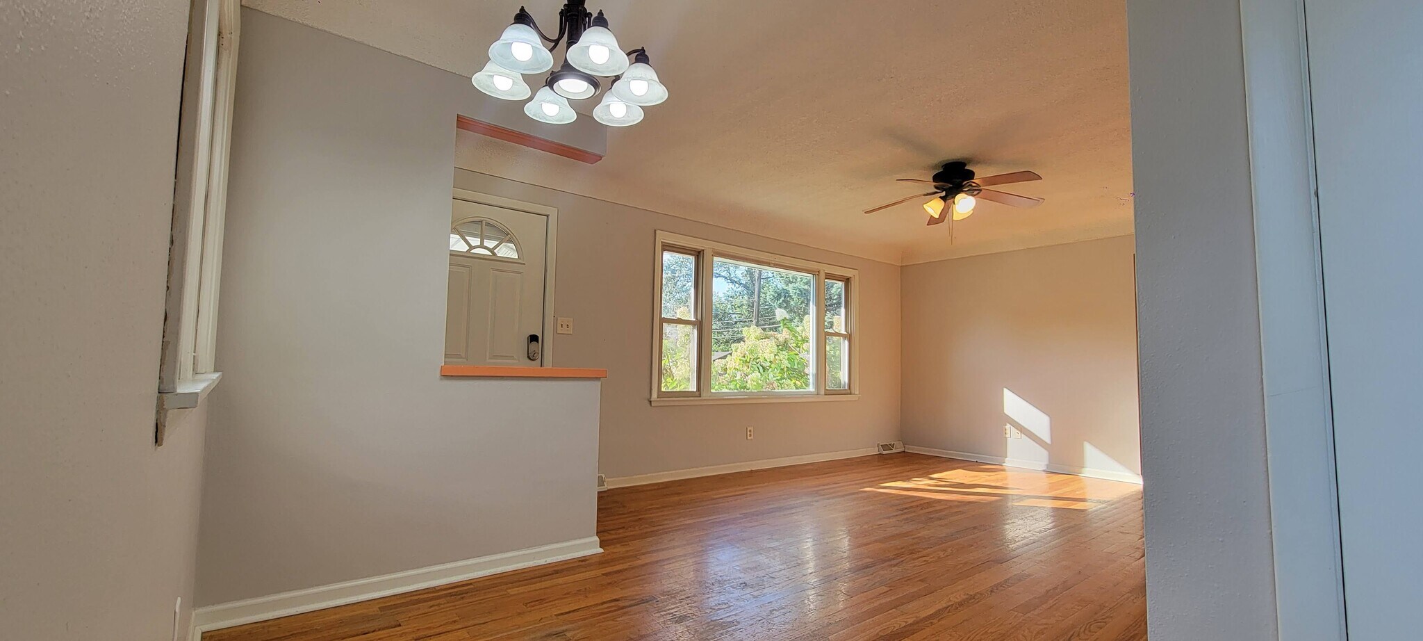 Building Photo - 3901 SW 7th St