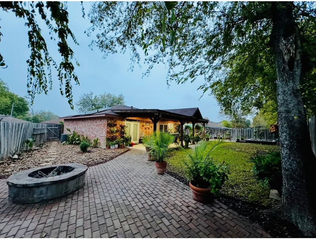 Building Photo - 13406 Fawnwood St