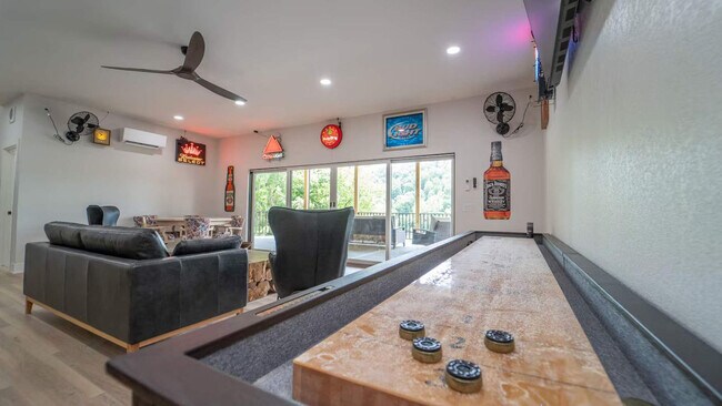 Building Photo - 10573 Jasper Ln