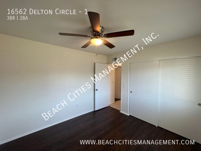 Building Photo - 16562 Delton Cir