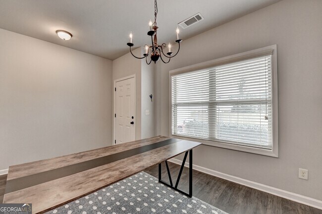 Building Photo - 1145 Glenwyck Dr