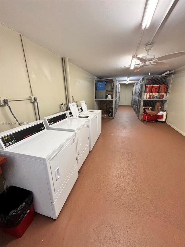 Building Photo - 13355 SW 9th Ct