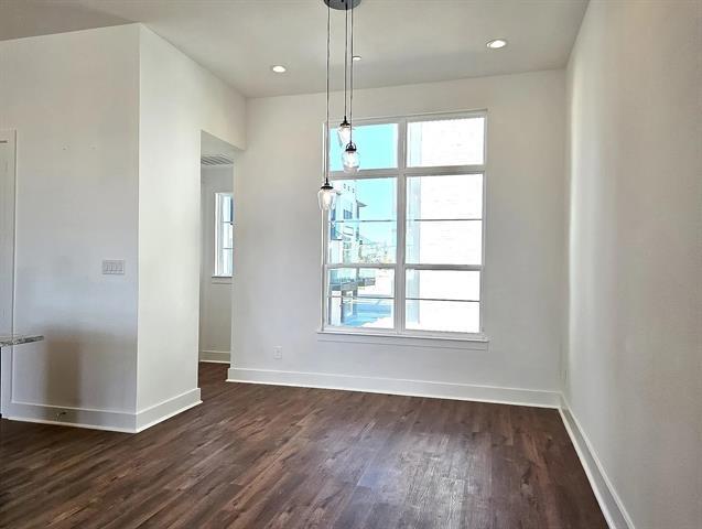 Building Photo - 13325 Bee St