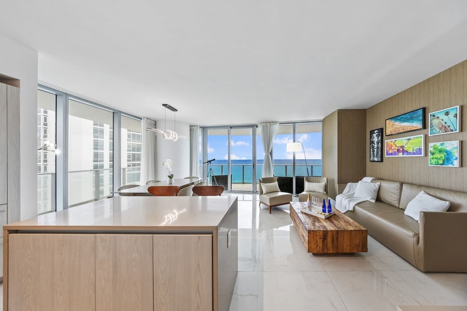 Building Photo - 4011 S Ocean Dr