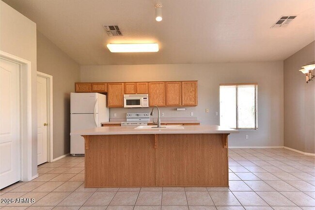 Building Photo - 4560 E Olney Ave