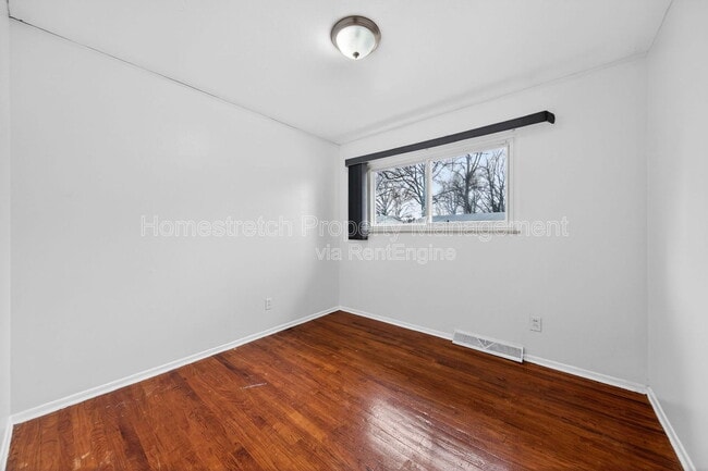 Building Photo - 10412 Gardo Ct