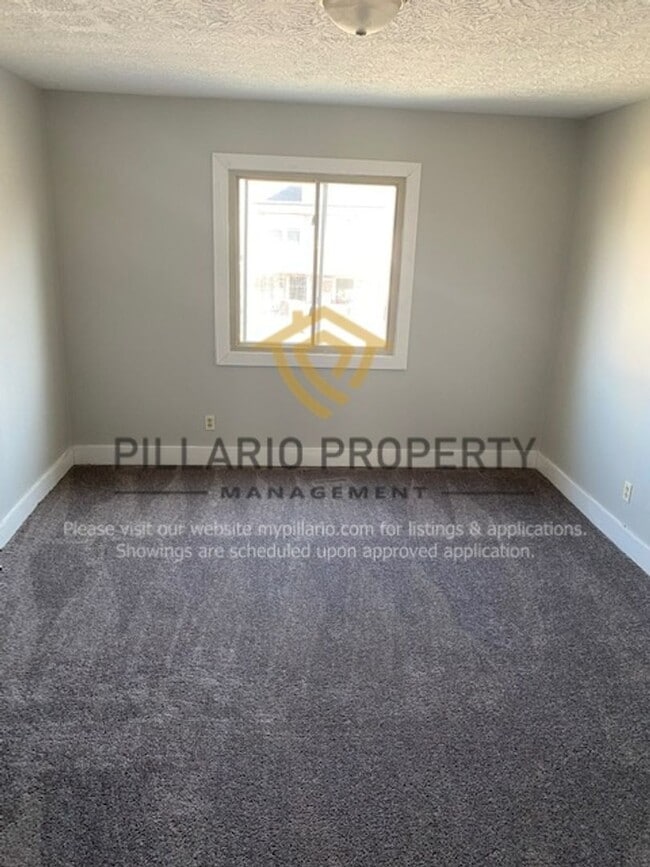 Building Photo - 3722-3724 N Illinois St