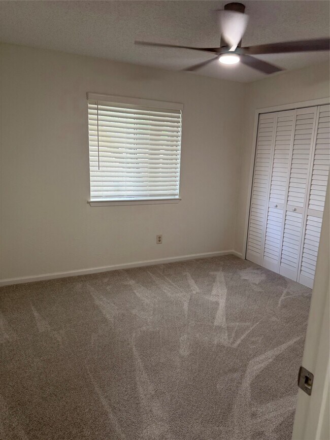 Building Photo - 262 Coppersmith Dr