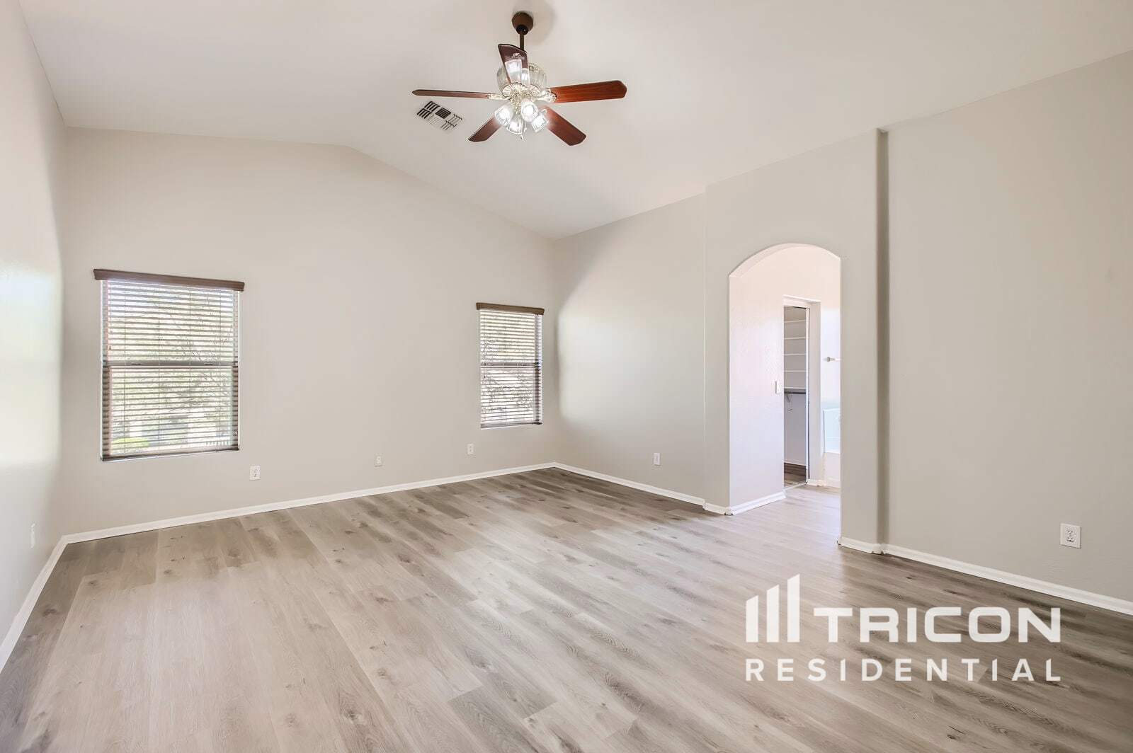 Building Photo - 40352 W Novak Ln