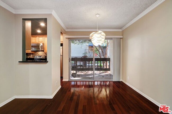 Building Photo - 9103 Summertime Ln