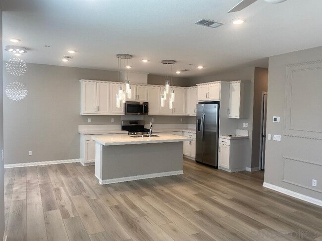 Building Photo - 2320 Trevi Cir