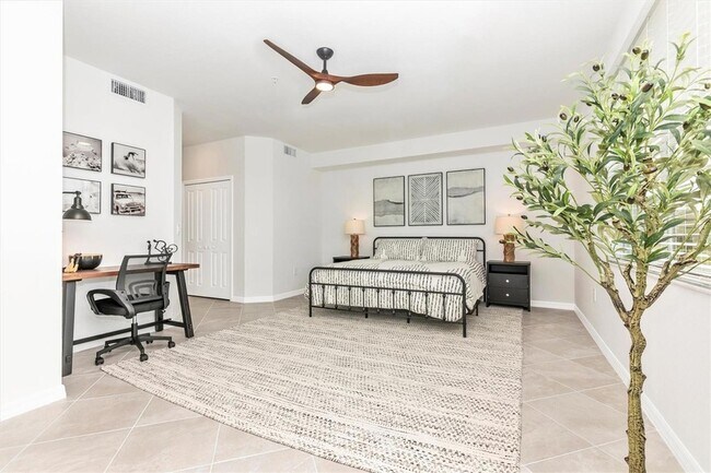 Building Photo - 12685 Radiance Ct