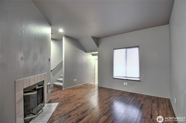 Building Photo - 6304 Barstow Ln SE