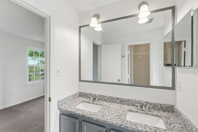 Building Photo - 3031 Antrim Cir