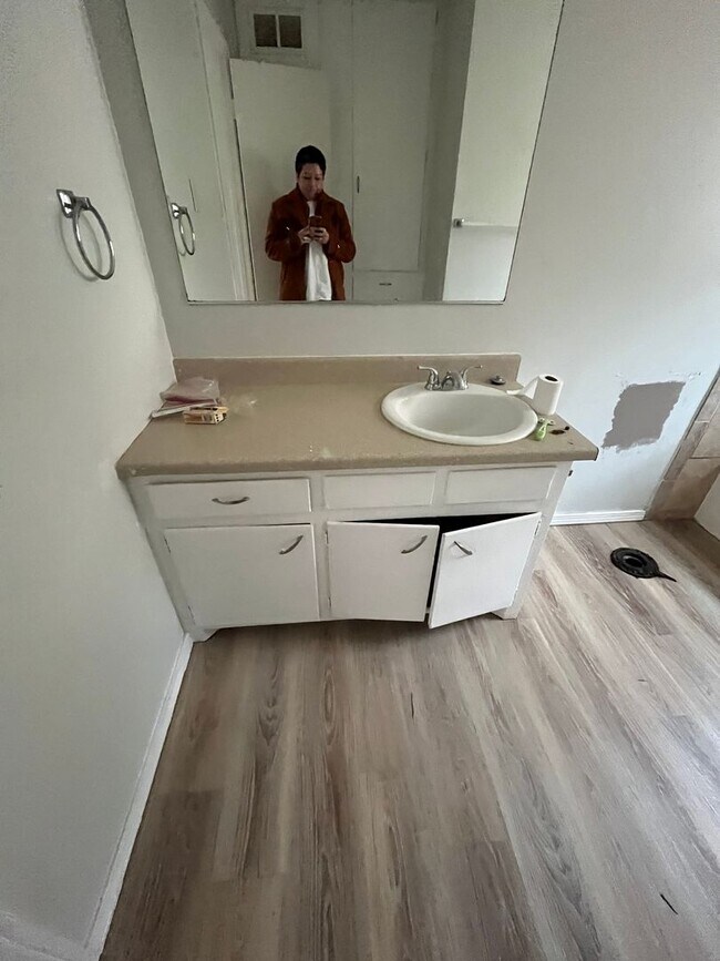 Building Photo - 1618 58th St