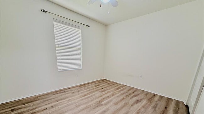 Building Photo - 5713 Nelson Oaks Dr