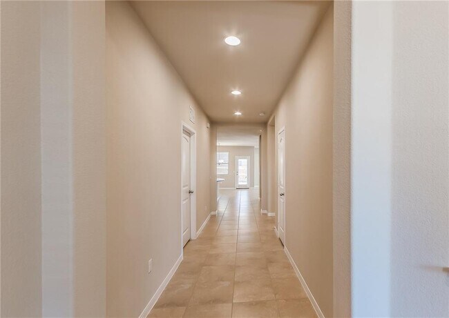 Building Photo - 2432 Lyla Ln