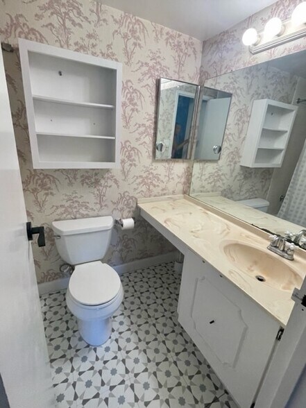 Building Photo - 5500 Holmes Run Pky