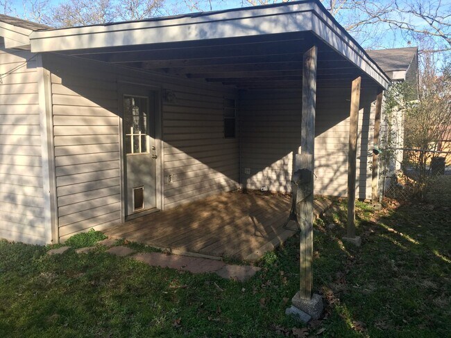 Building Photo - Sherwood rental!