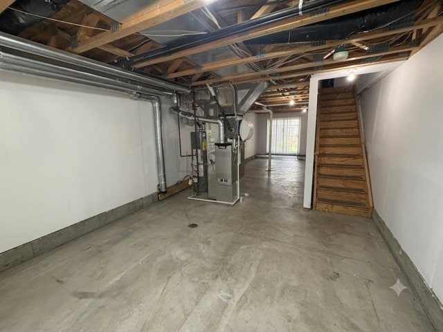 Building Photo - 2076 Oakcrest Cir