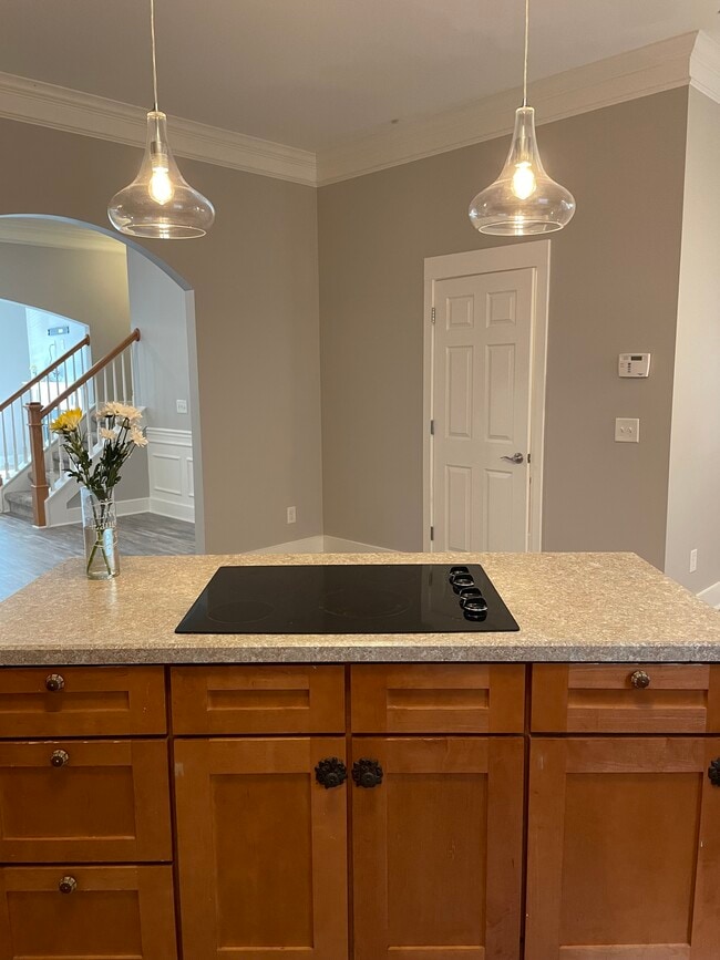 Building Photo - 183 Augusta Ave