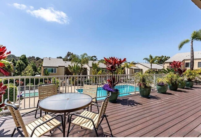 Building Photo - 8604 Via Mallorca