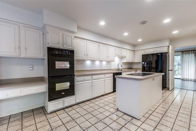 Building Photo - 12202 Montego Plaza