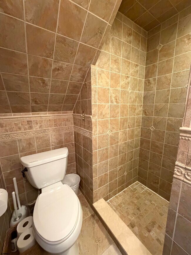 Building Photo - 17 N Buffalo Ave