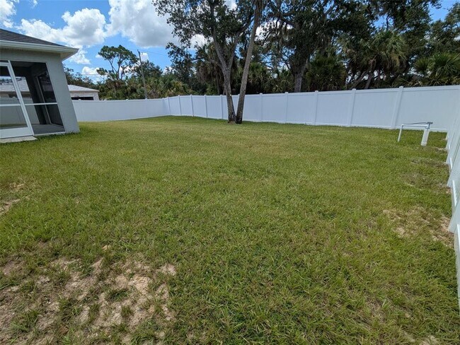Building Photo - 4895 Las Almanos Ave