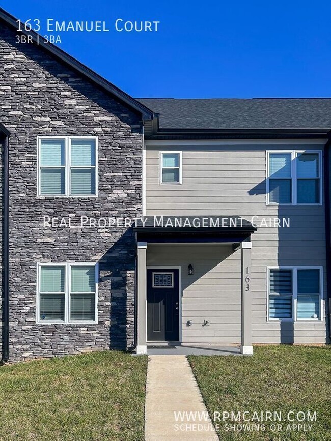 Primary Photo - Newly Built Townhouse with Access to Pool ...