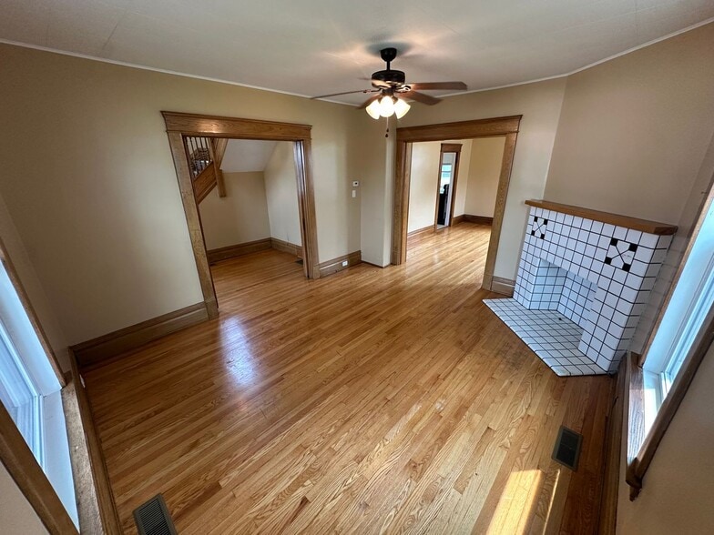 Building Photo - 3002 Dudley Ave