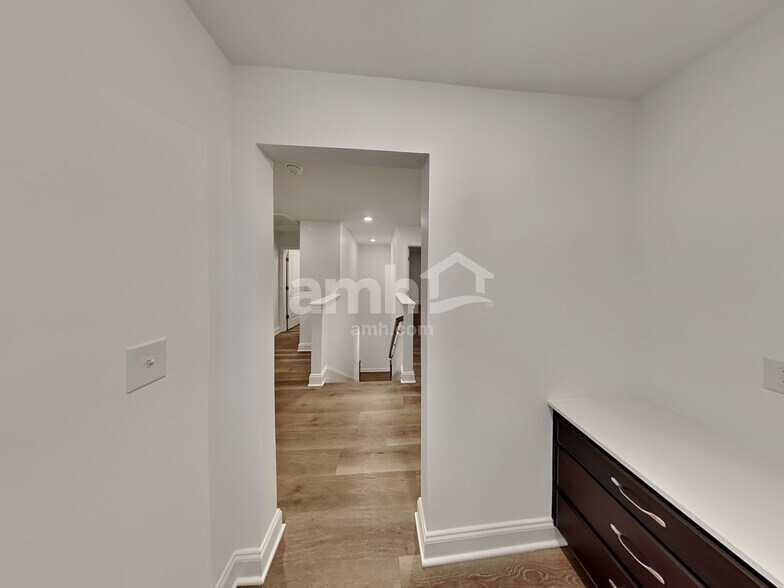 Building Photo - 3913 Kindness Wy