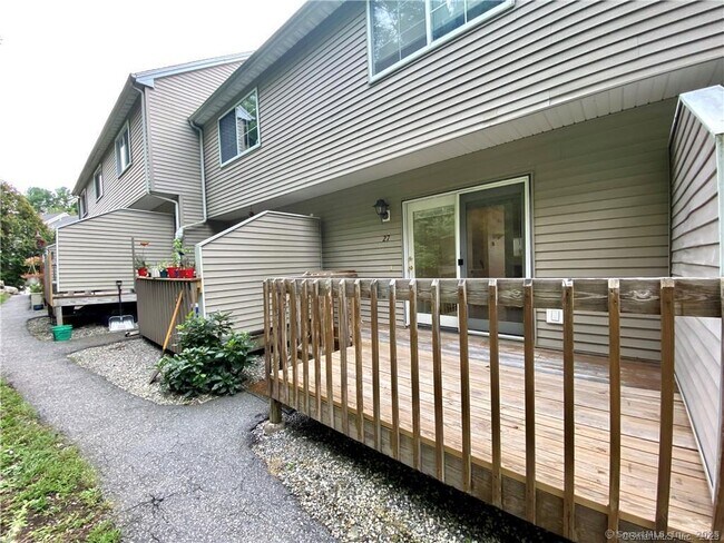 Building Photo - 505 Harwinton Ave