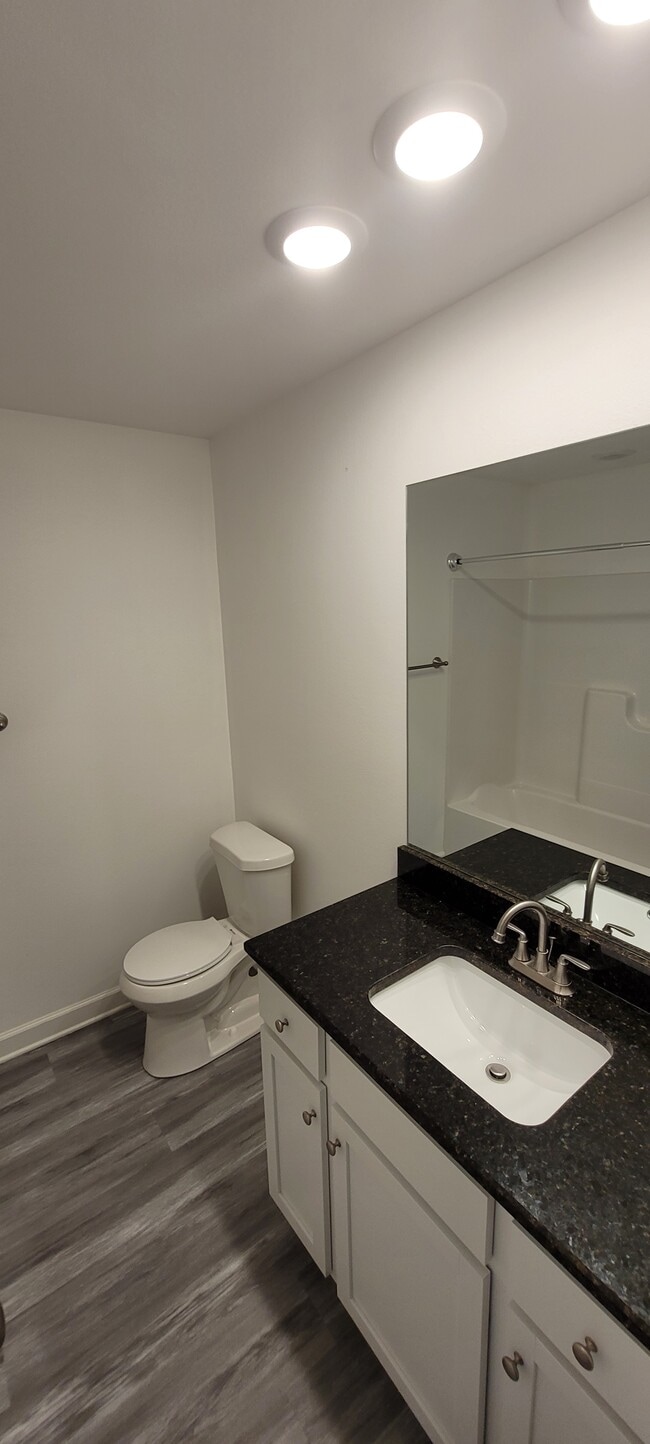 Building Photo - 45 Buena Vis Dr