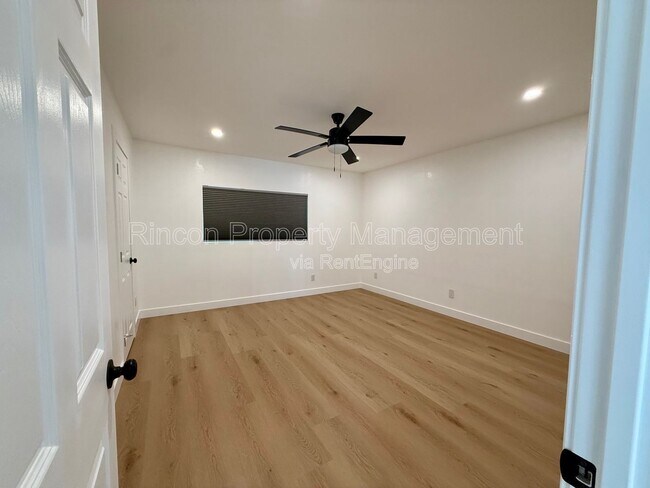 Building Photo - 607 Lemon Way