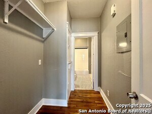 Building Photo - 1535 W Woodlawn Ave